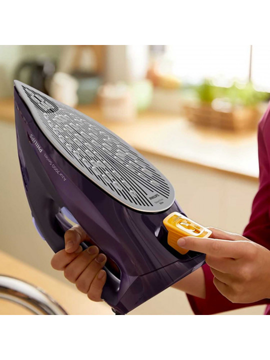 iron PHILIPS DST7051/30