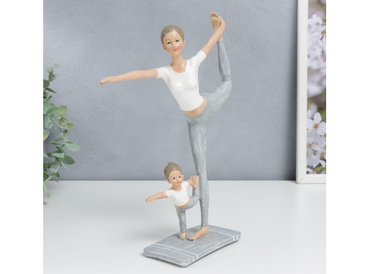 decorate objects SIMA-LAND MOTHER WITH DAUGHTER IN POSE OF DANCER 25.5x6.5x19.5