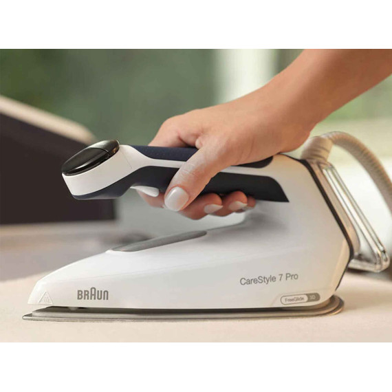 ironing station BRAUN IS7282BL