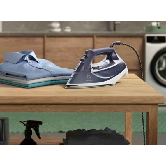 უთო ELECTROLUX E6SI1-2MN