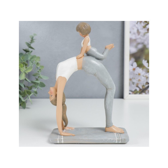 decorate objects SIMA-LAND MOM IN WHEEL POSE WITH DAUGHTER 19x7x13